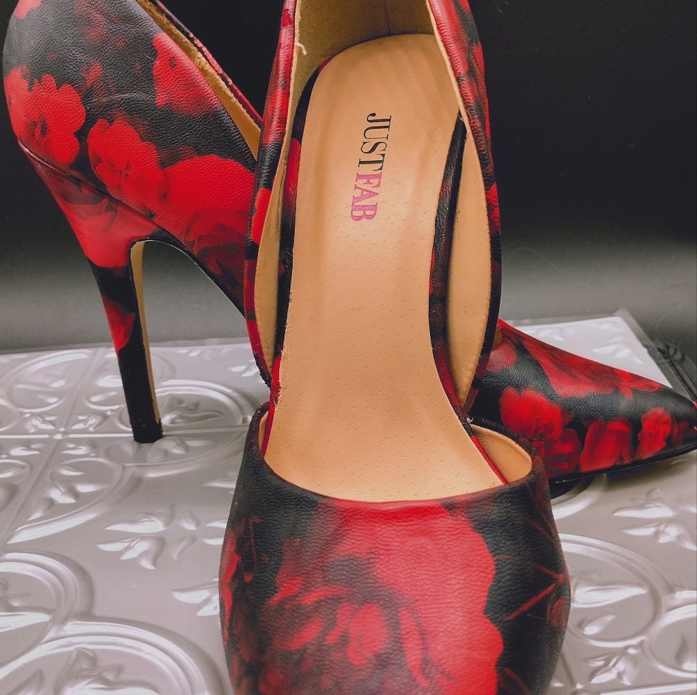 Rose heels size 7 1/2